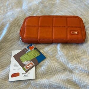 Lug wallet